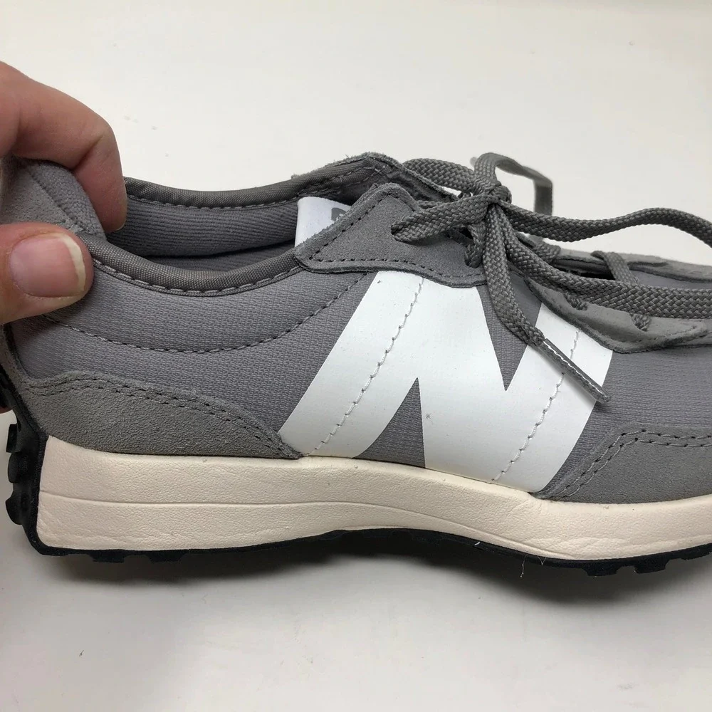 New Balance 327‎ Sneakers Unisex Size 3.5 Kids Grey White GS327GR Running Shoes